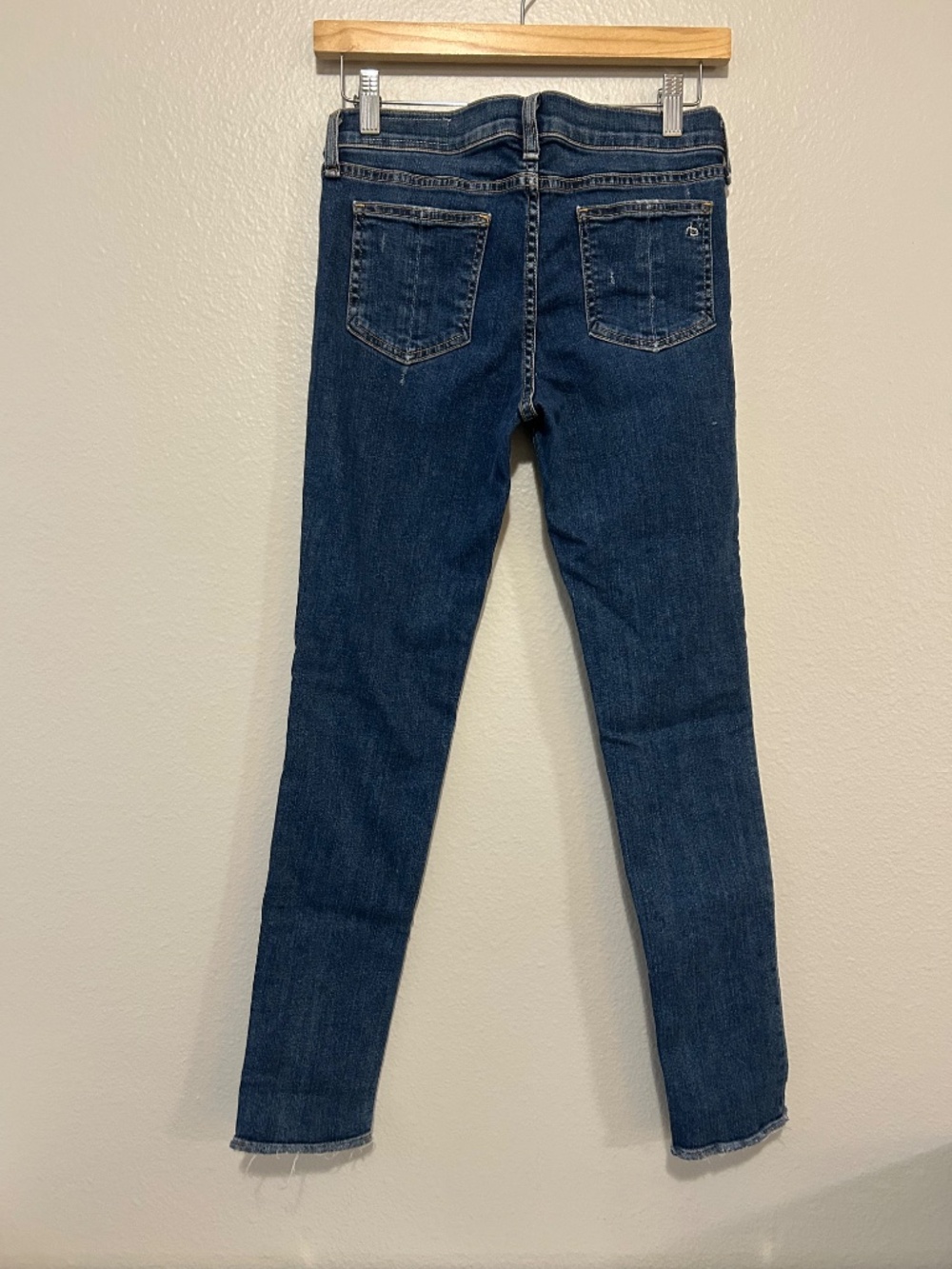 Rag & Bone Blue Skinny Jeans with front and back pockets, Size 27 - Picture 2 of 3